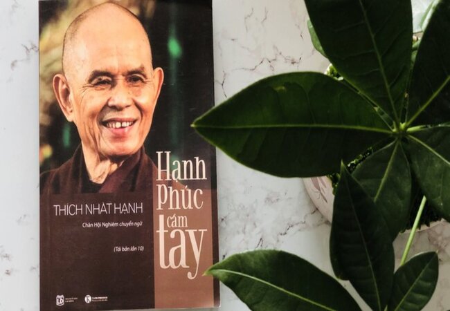  Bìa cuốn sách “Hạnh phúc cầm tay”